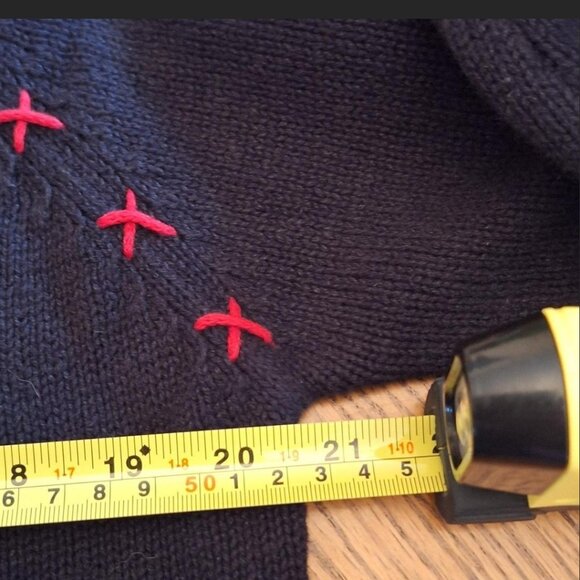 Women's Christmas sweater by Tiara international Y2K red and black with Santa's. - Picture 6 of 8